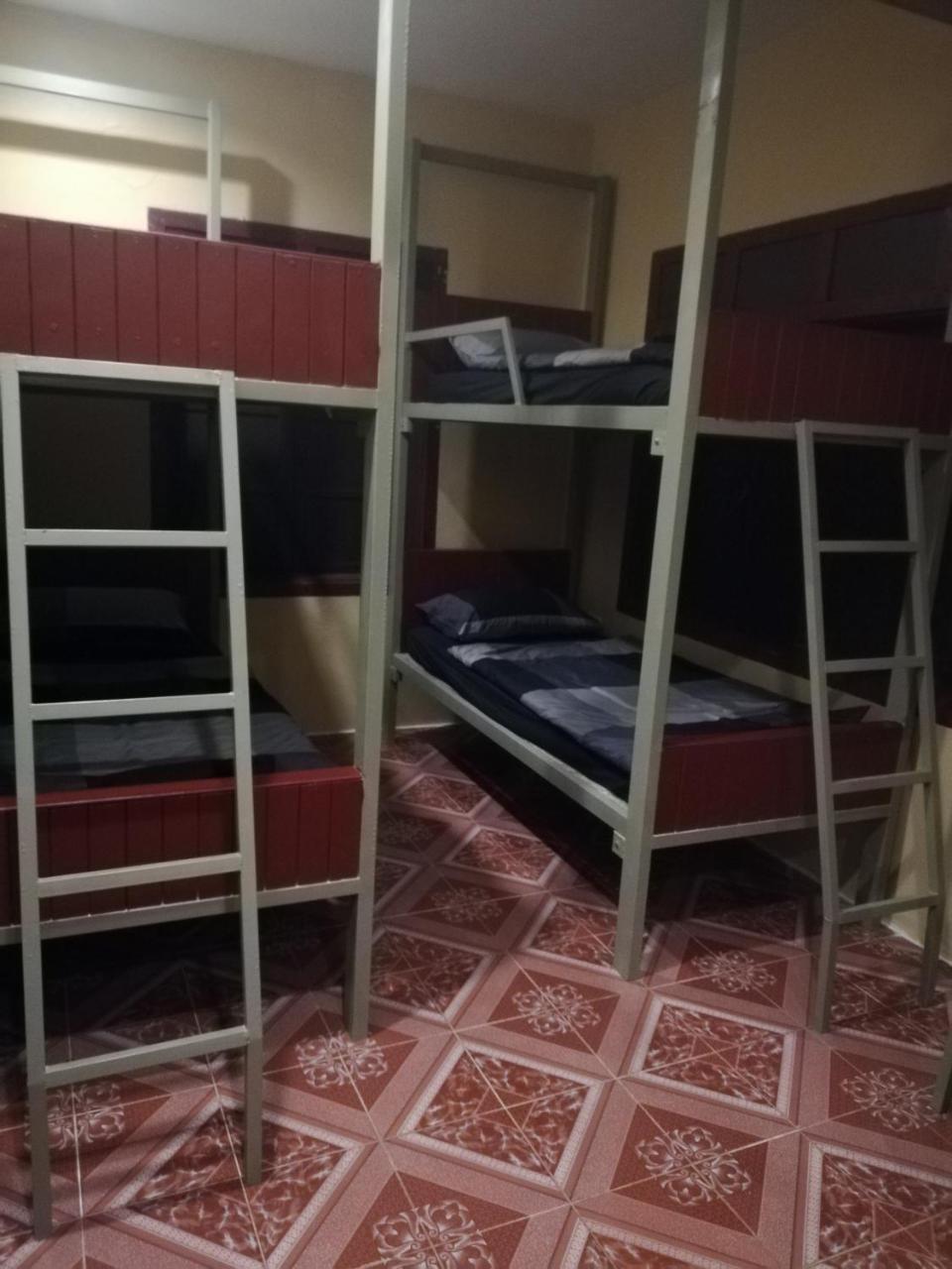 Bike&Bed Hostel Тхахек Екстериор снимка